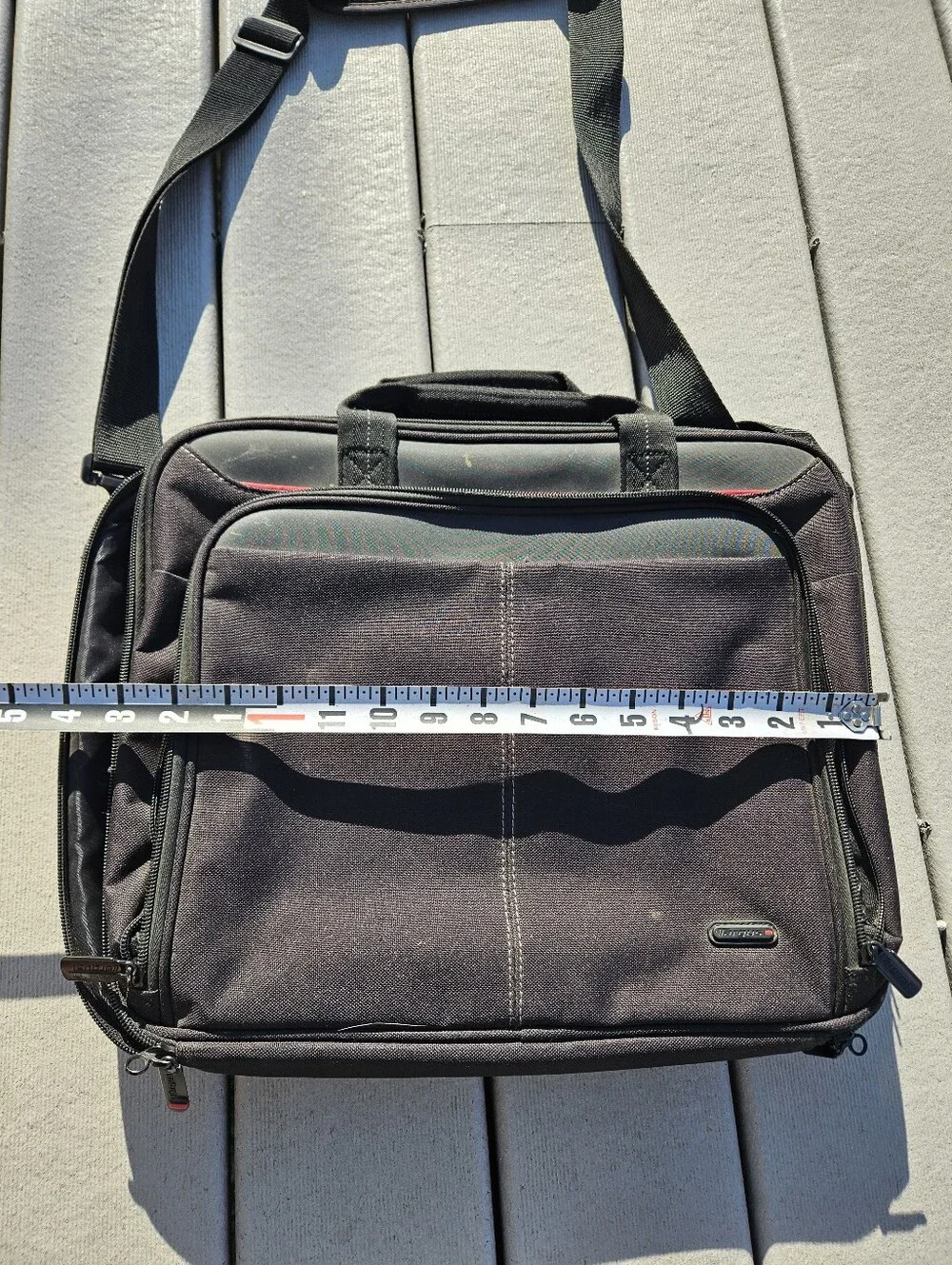 Targus sleek black